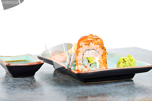 Image of California maki sushi with masago