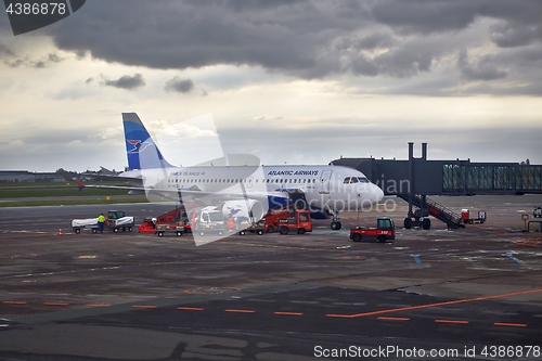 Image of Plane at the airport