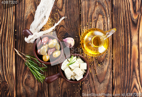 Image of cheese and olives