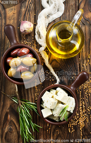 Image of cheese and olives