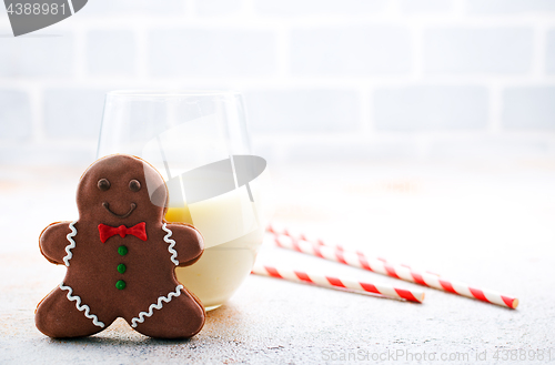 Image of gingerbread with milk