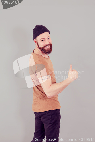Image of Positively tuned beard carrier