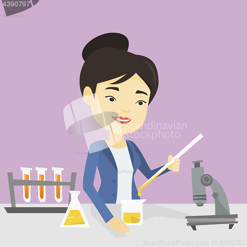 Image of Student working at laboratory class.