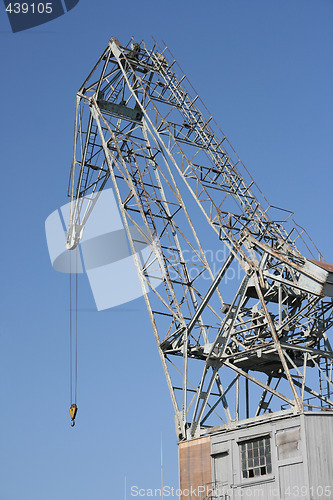 Image of crane and the sky