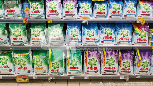 Image of Laundry detergent line in a store shelf