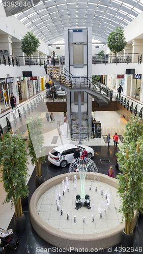 Image of Multi-level shopping center