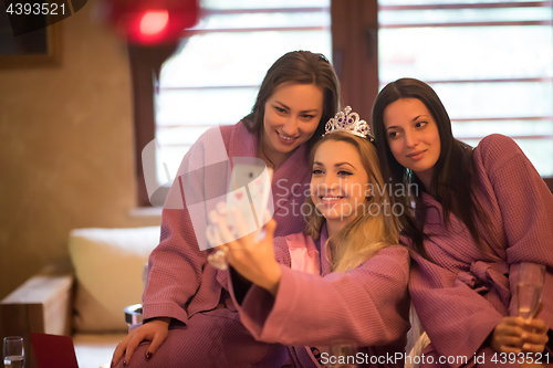 Image of girls doing Selfy on  bachelorette party