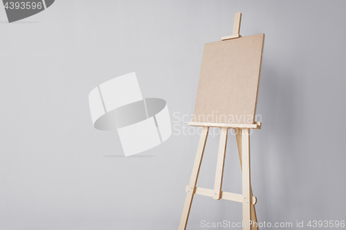 Image of wooden easel at art studio