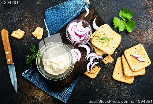 Image of lard with garlic