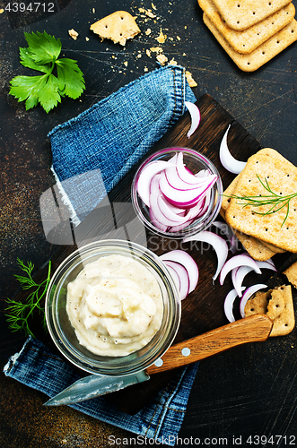 Image of lard with garlic