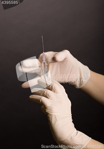 Image of Flicking syringe