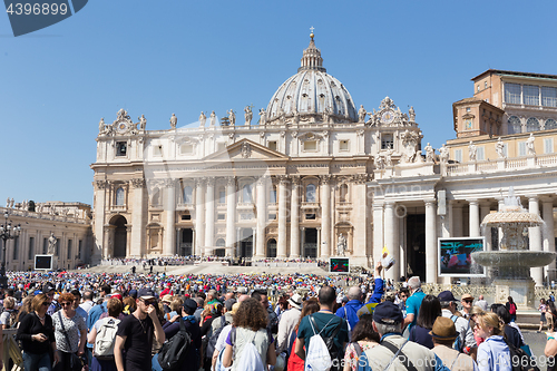 Image of View of St. Peters basilica from St. Peter\'s square in Vatican City, Vatican.
