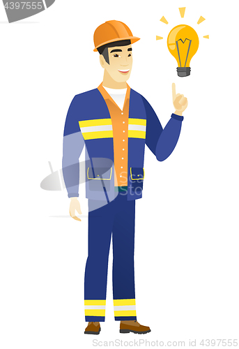 Image of Builder pointing at bright idea light bulb.