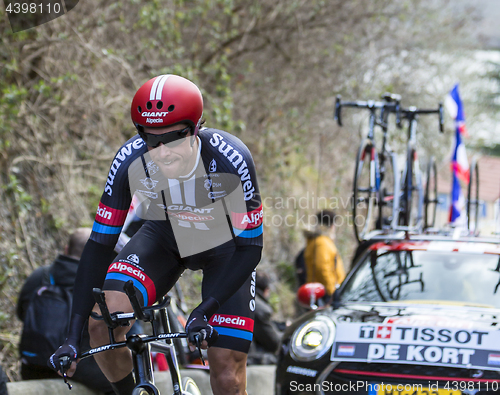 Image of The Cyclist Koen de Kort - Paris-Nice 2016