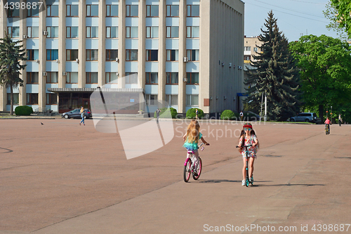 Image of Central Square in Khmelnytsky, Ukraine 