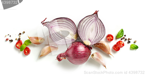 Image of red onion and spices