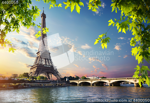 Image of Eiffel Tower and bridge