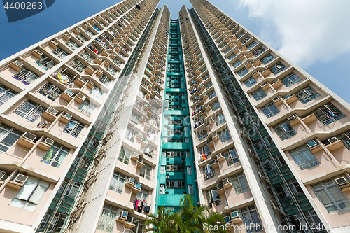 Image of Residential building to the sky