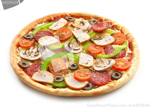 Image of freshly baked pizza