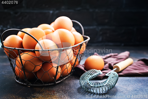 Image of raw eggs