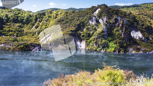 Image of volcanic lake at waimangu