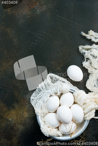 Image of raw eggs