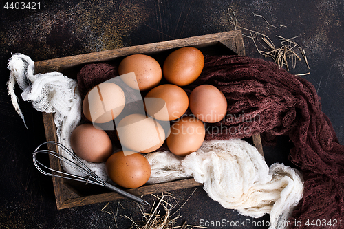 Image of raw eggs