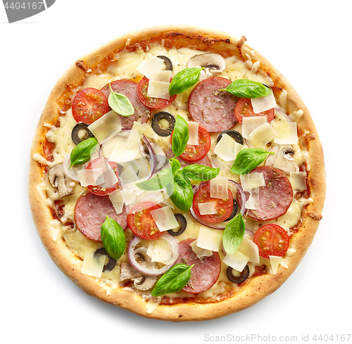 Image of freshly baked pizza