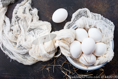 Image of raw eggs