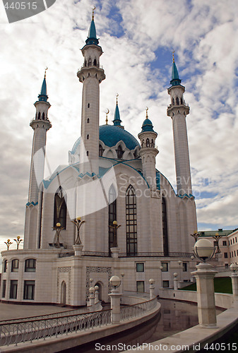 Image of big mosque