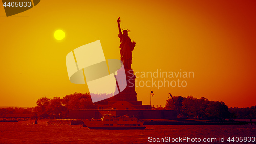Image of the Liberty Statue at sunset
