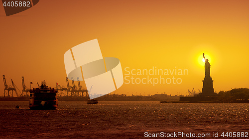 Image of the Liberty Statue at sunset