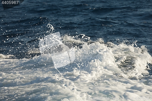 Image of Waves hitting shore