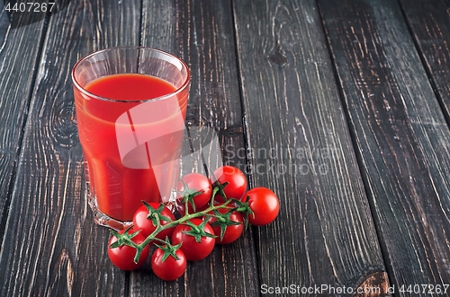 Image of Tomato juice and cherry tomatoes