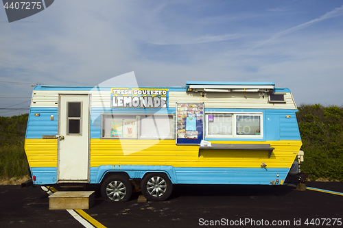 Image of editorial Montauk lemonade truck