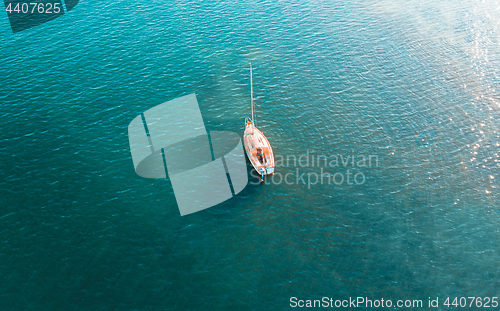 Image of Overhead yacht on water