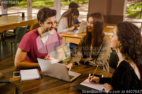 Image of Friends studying together 