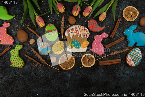 Image of Tulips and gingerbread cookies