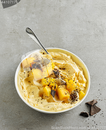 Image of smoothie bowl of frozen banana and mango