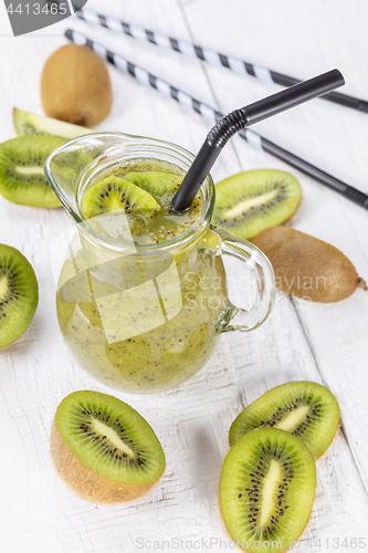 Image of Kiwi smoothie with fresh fruits
