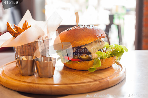 Image of Giant hamburger