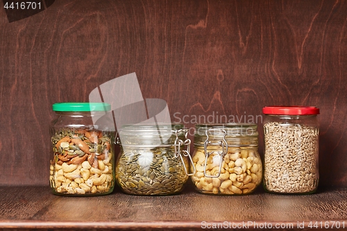 Image of Mix of nuts and seeds