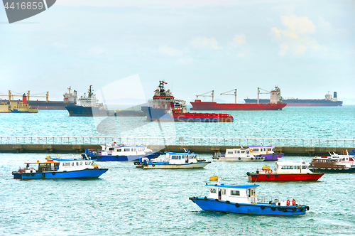 Image of Singapore harbor