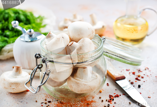 Image of raw mushrooms