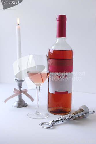 Image of Elegant rose wine