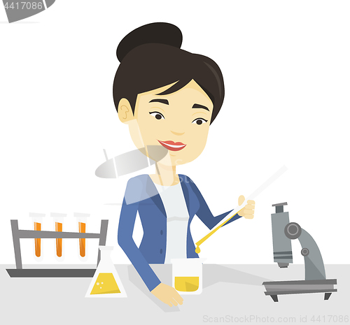 Image of Student working at laboratory class.