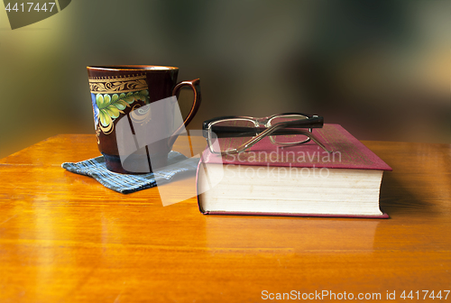 Image of bible book on the table