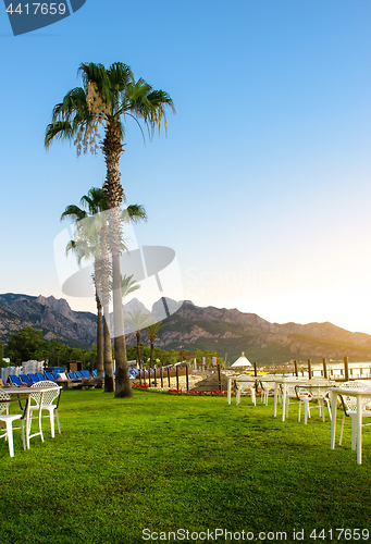 Image of Restaurant on the shore