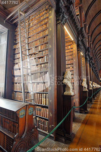 Image of The Old Library, Trinity College, Dublin - The Book of Kells 17.