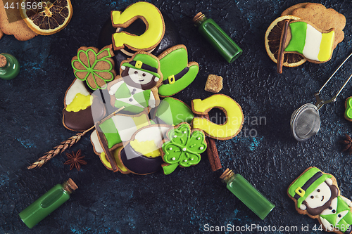 Image of Gingerbreads cookies for Patrick\'s day